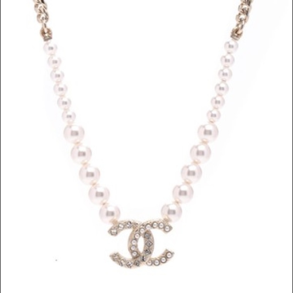 Chanel Gold Pearl Necklace